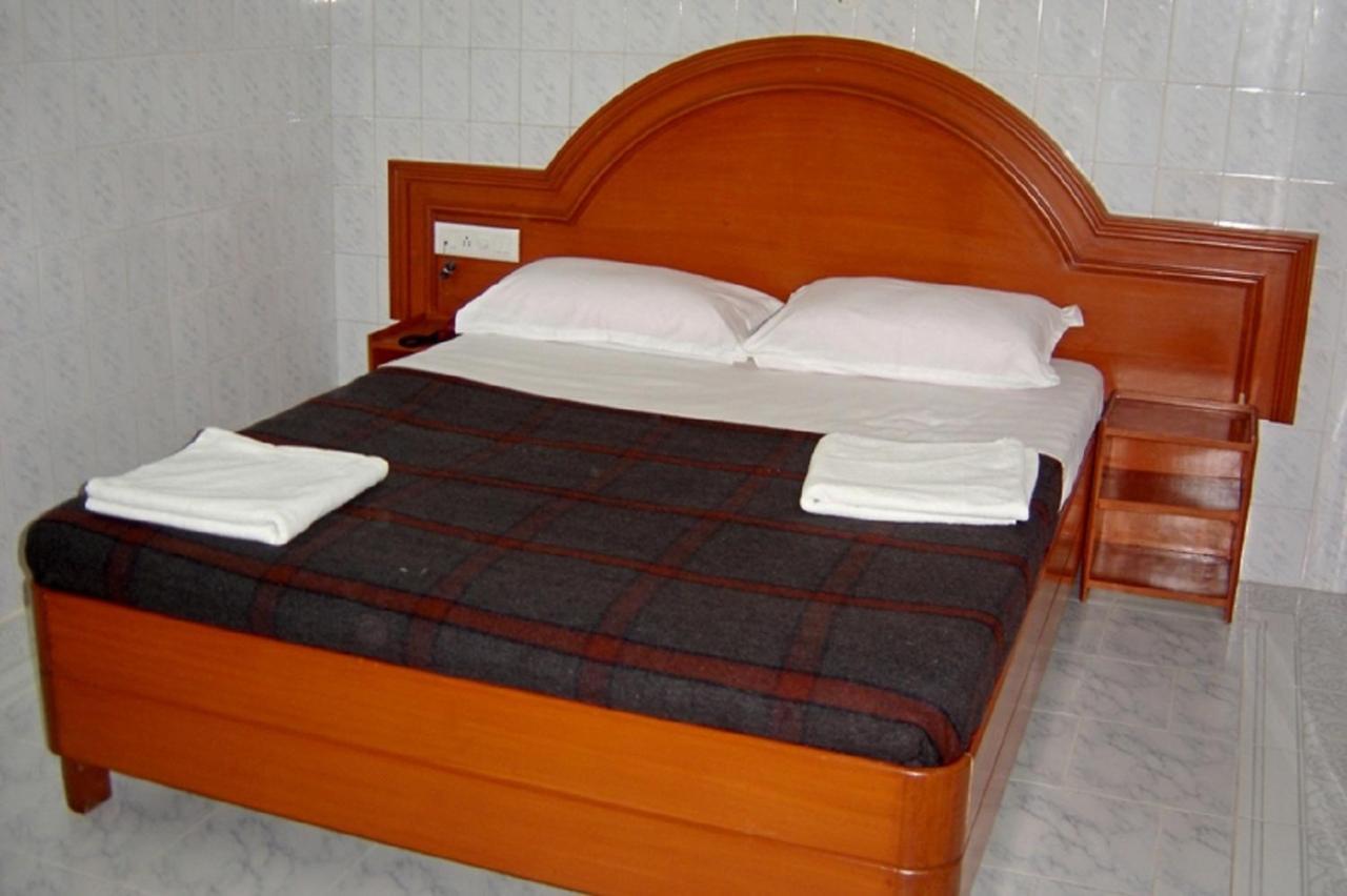 French Guest House Pondicherry Bagian luar foto